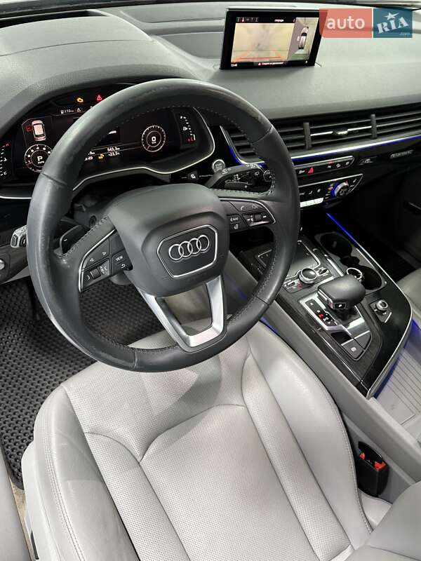 Позашляховик / Кросовер Audi Q7 2017 в Одесі
