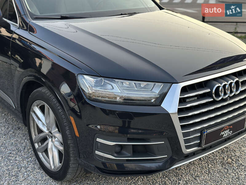 Позашляховик / Кросовер Audi Q7 2016 в Івано-Франківську