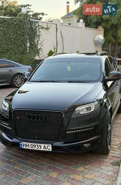 Внедорожник / Кроссовер Audi Q7 2014 в 