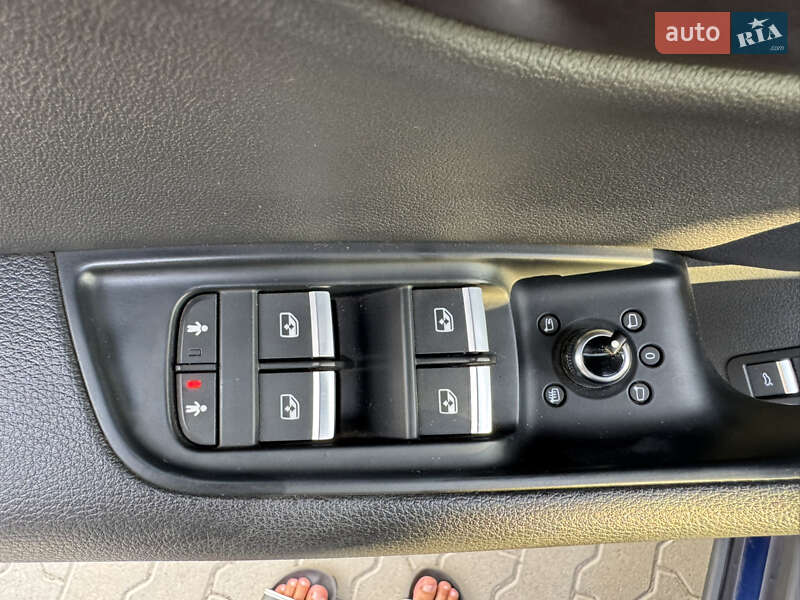 Позашляховик / Кросовер Audi Q7 2019 в Ужгороді