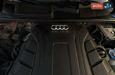 Внедорожник / Кроссовер Audi Q7 2017 в 