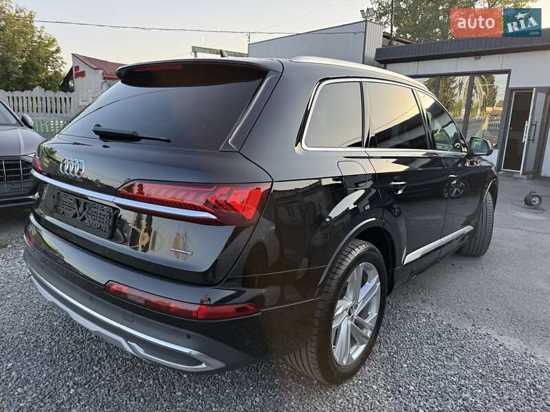 Позашляховик / Кросовер Audi Q7 2022 в Тернополі