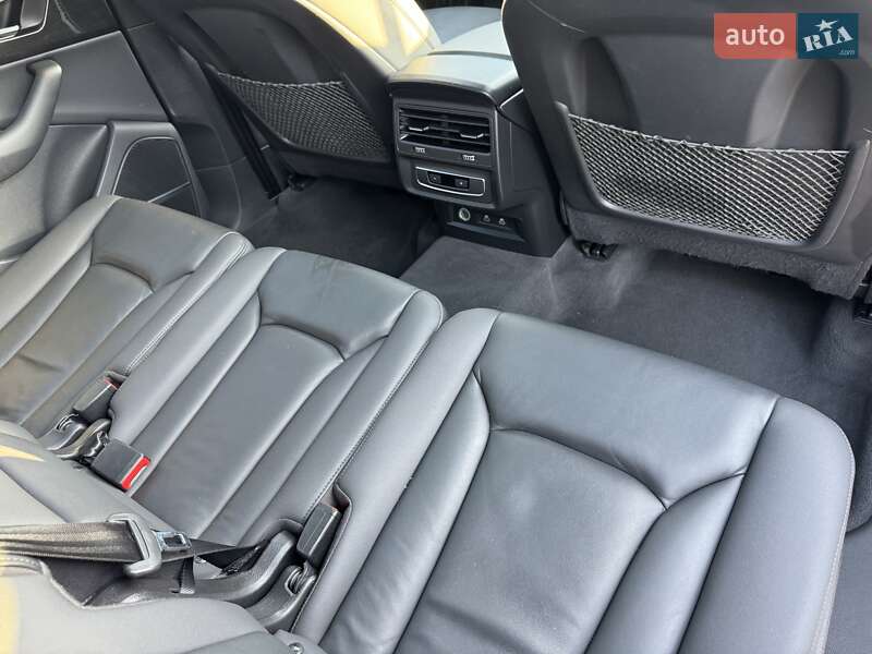 Позашляховик / Кросовер Audi Q7 2022 в Тернополі