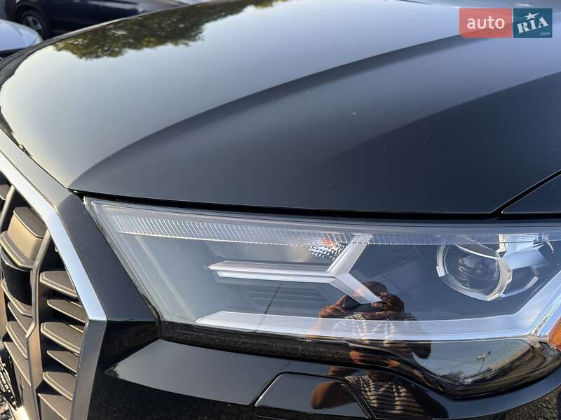 Позашляховик / Кросовер Audi Q7 2022 в Тернополі