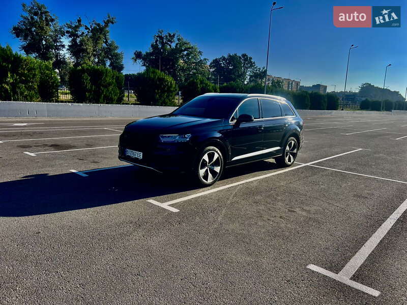 Внедорожник / Кроссовер Audi Q7 2016 в Полтаве