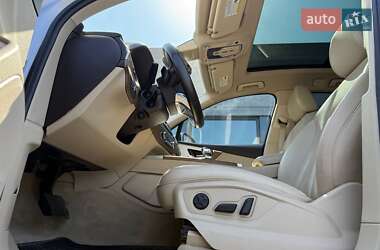 Внедорожник / Кроссовер Audi Q7 2017 в 