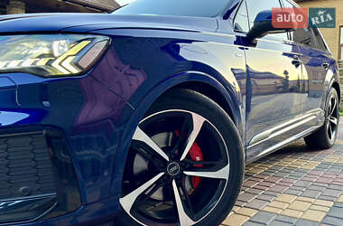 Audi Q7 2021