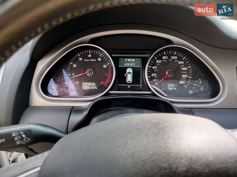 Позашляховик / Кросовер Audi Q7 2013 в Луцьку