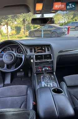 Внедорожник / Кроссовер Audi Q7 2011 в 
