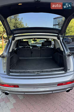 Внедорожник / Кроссовер Audi Q7 2011 в 