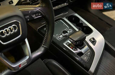 Внедорожник / Кроссовер Audi Q7 2017 в Львове
