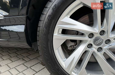 Позашляховик / Кросовер Audi Q7 2020 в 