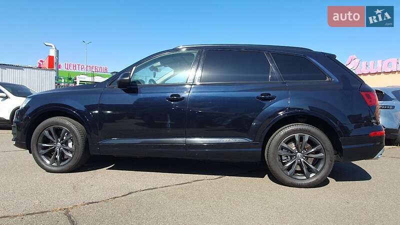 Позашляховик / Кросовер Audi Q7 2016 в Києві