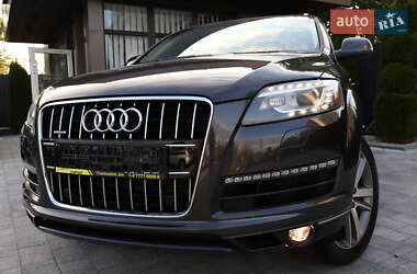Позашляховик / Кросовер Audi Q7 2015 в  фото 10 Позашляховик / Кросовер Audi Q7 2015 в