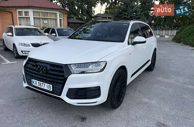 Позашляховик / Кросовер Audi Q7 2017 в Києві