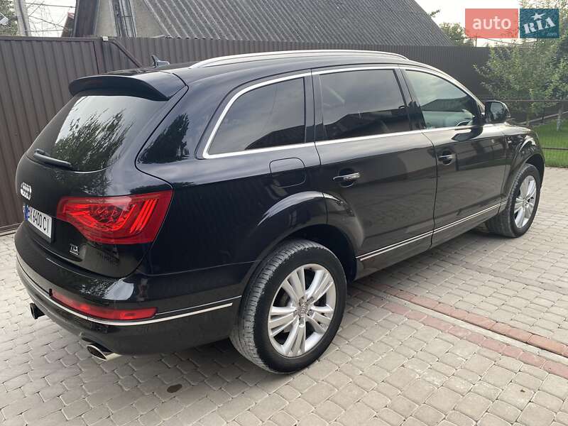 Позашляховик / Кросовер Audi Q7 2013 в Кам'янець-Подільському