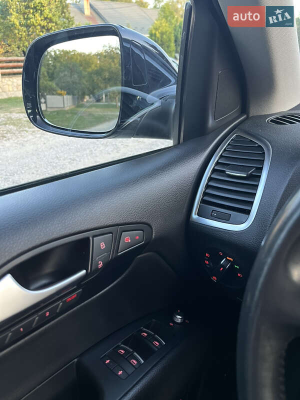 Позашляховик / Кросовер Audi Q7 2013 в Чернівцях