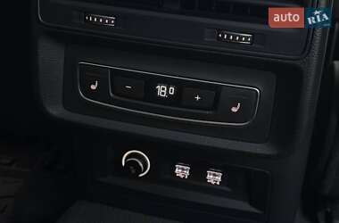 Внедорожник / Кроссовер Audi Q7 2020 в 
