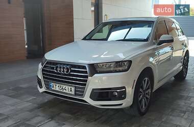 Внедорожник / Кроссовер Audi Q7 2017 в 