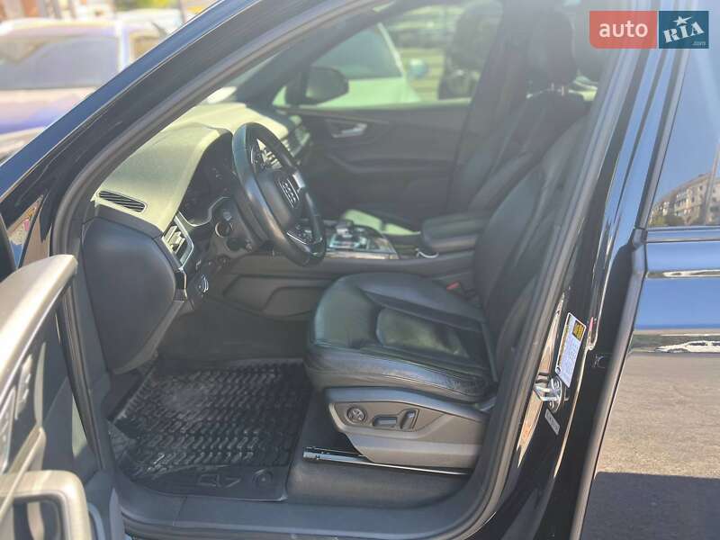 Позашляховик / Кросовер Audi Q7 2016 в Одесі фото 12 Позашляховик / Кросовер Audi Q7 2016 в Одесі