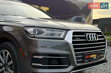 Позашляховик / Кросовер Audi Q7 2017 в 