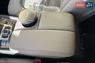 Внедорожник / Кроссовер Audi Q7 2012 в 