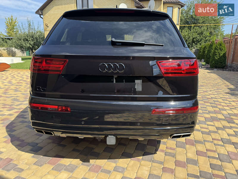 Внедорожник / Кроссовер Audi Q7 2018 в Харькове