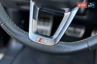 Позашляховик / Кросовер Audi Q7 2022 в 