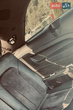 Внедорожник / Кроссовер Audi Q7 2010 в 