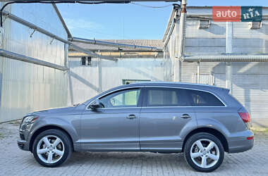 Позашляховик / Кросовер Audi Q7 2012 в 