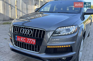 Позашляховик / Кросовер Audi Q7 2012 в 