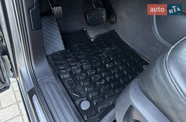 Позашляховик / Кросовер Audi Q7 2012 в 