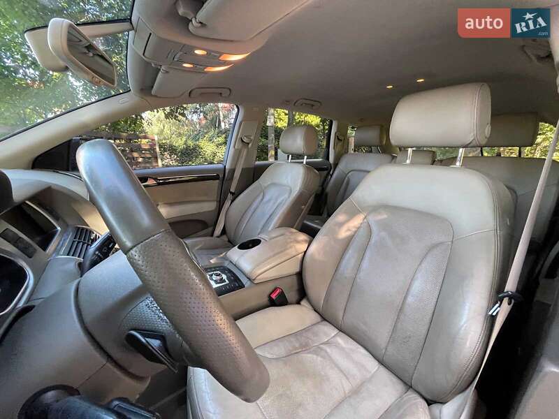 Позашляховик / Кросовер Audi Q7 2010 в Києві фото 27 Позашляховик / Кросовер Audi Q7 2010 в Києві