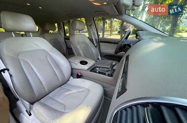 Внедорожник / Кроссовер Audi Q7 2010 в 