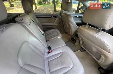 Внедорожник / Кроссовер Audi Q7 2010 в 