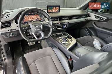 Внедорожник / Кроссовер Audi Q7 2018 в 