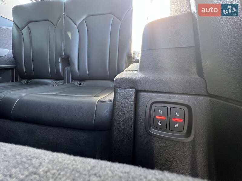 Позашляховик / Кросовер Audi Q7 2018 в Києві фото 57 Позашляховик / Кросовер Audi Q7 2018 в Києві