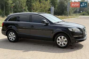 Внедорожник / Кроссовер Audi Q7 2006 в 