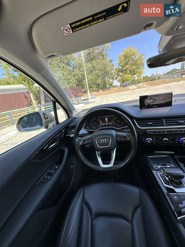Позашляховик / Кросовер Audi Q7 2015 в Ізмаїлі