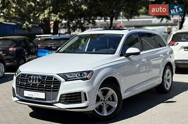 Позашляховик / Кросовер Audi Q7 2022 в 