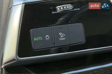 Позашляховик / Кросовер Audi Q7 2022 в 