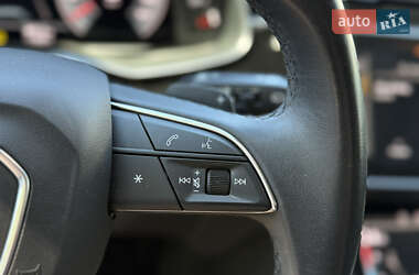 Позашляховик / Кросовер Audi Q7 2022 в 