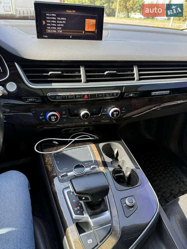 Позашляховик / Кросовер Audi Q7 2017 в Львові фото 16 Позашляховик / Кросовер Audi Q7 2017 в Львові