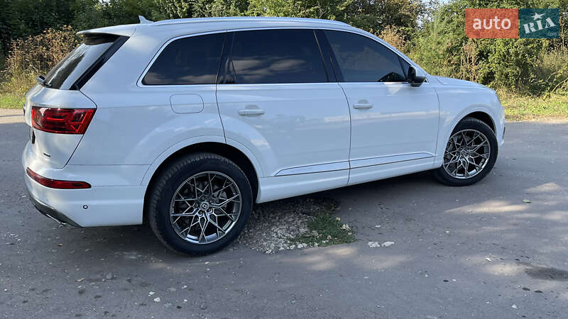 Позашляховик / Кросовер Audi Q7 2019 в Тернополі
