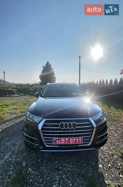 Внедорожник / Кроссовер Audi Q7 2019 в 