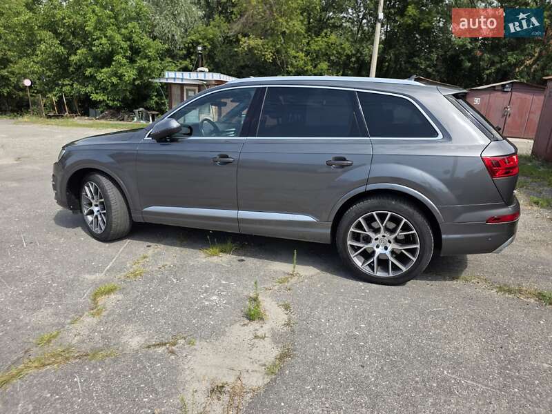 Позашляховик / Кросовер Audi Q7 2018 в Харкові