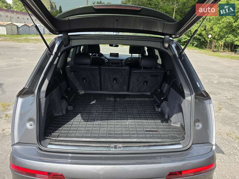 Позашляховик / Кросовер Audi Q7 2018 в Харкові