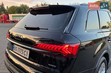 Внедорожник / Кроссовер Audi Q7 2023 в 