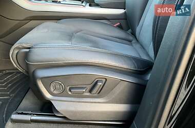 Внедорожник / Кроссовер Audi Q7 2023 в 