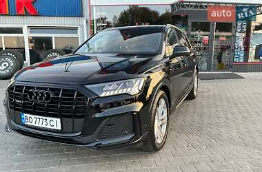 Внедорожник / Кроссовер Audi Q7 2023 в 